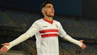 أشرف بن شرقي في طريقه إلى القاهرة تمهيدًا لإنتقاله إلى الأهلي