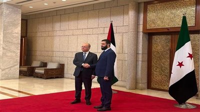 رغم مطالبة سوريا بتأجيل اللقاء .. أحمد الشرع يستقبل رئيس الحكومة الفلسطينية في دمشق