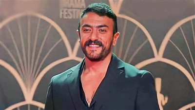 «بيشجع الأهلي ولا الزمالك».. أحمد العوضي يكشف في رامز إيلون مصر