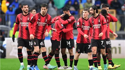 ميلان يعلن تشكيله لمواجهة فينيزيا في الجولة 34 من الدوري الإيطالي