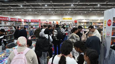 اقتربوا من 2 مليون.. حصيلة زوار معرض القاهرة الدولي للكتاب خلال 5 أيام