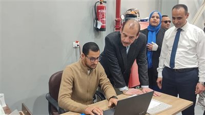 خصم شهر للمقصرين.. نائب وزير الصحة يتفقد عددا من المنشآت الطبية بالشرقية