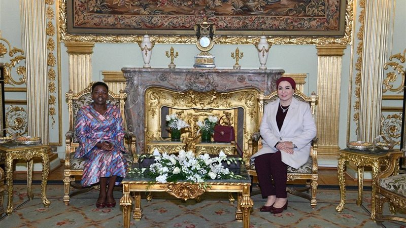 السيدة انتصار السيسي وقرينة الرئيس الكيني 