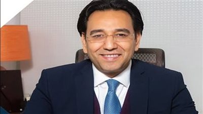 أيمن محسب: الحشود أمام معبر رفح رسالة شعبية تؤكد أن رفض التهجير قناعة مصرية راسخة
