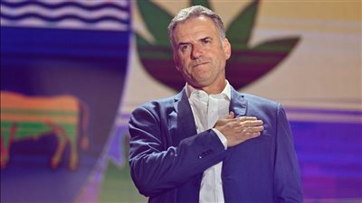 ليس جديدا عليهم.. رئيس أوروجواي المنتخب يثير الجدل بإقامته بمدينة ساحلية