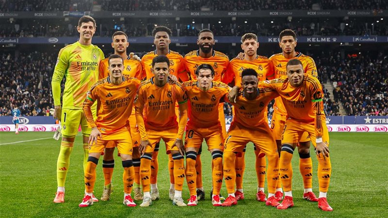 لاعبي ريال مدريد