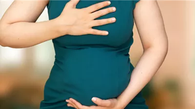 اعرفي أسباب ارتفاع معدل نبضات القلب أثناء الحمل وتجنبها.. طبيب يكشف