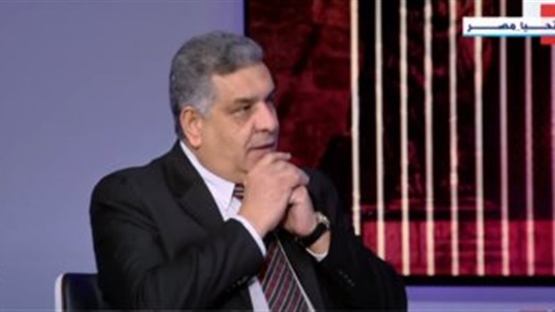 أشرف أبو الهول
