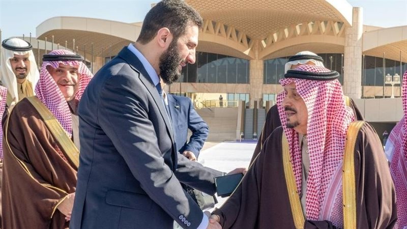 أحمد الشرع يغادر السعودية 