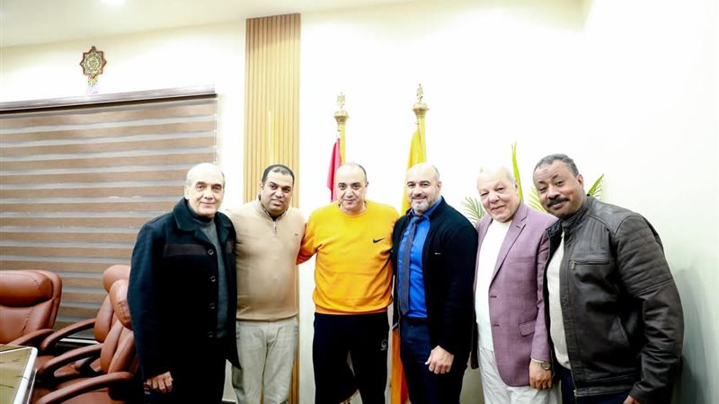 نادي الشمس 