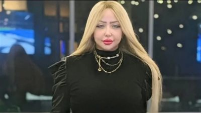 بعد إنهاء إجراءات إخلاء سبيلها.. الراقصة بوسي تغادر قسم شرطة المقطم