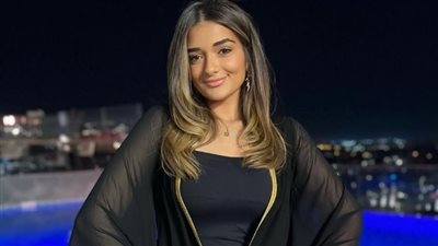 ملك زاهر لـ الجمهور: «أوتو كروس» تحدٍ جديد في مشواري الفني