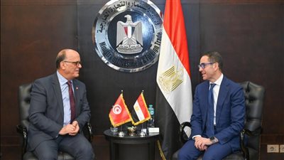وزير الاستثمار يستقبل السفير التونسي لمناقشة تعزيز التعاون التجاري