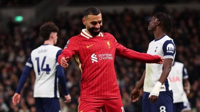 مدافع توتنهام يتحدى محمد صلاح: «أثق في إيقاف خطورته»