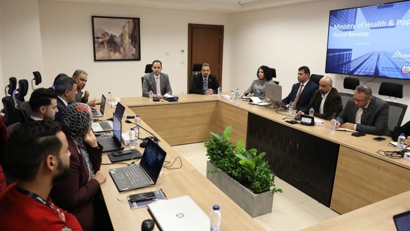 خلال الاجتماع 