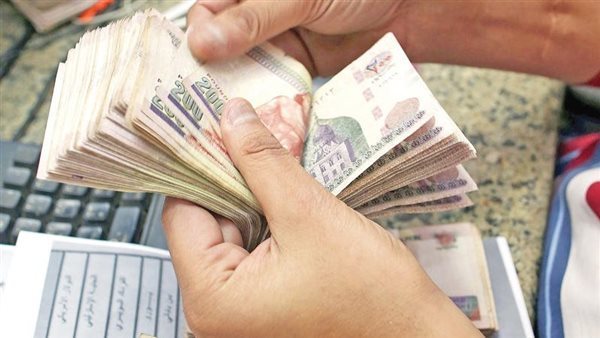 المرتبات والمعاشات