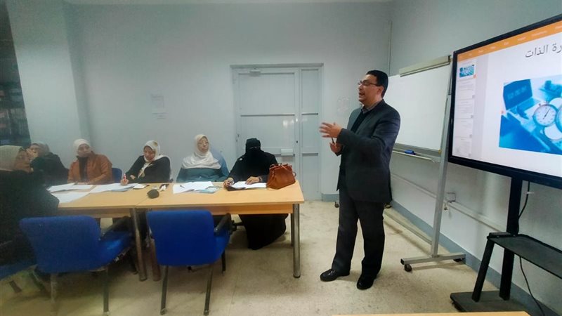 شركة مياه الفيوم تنظم دورة تدريبية  للعاملين في مهارات التحو
