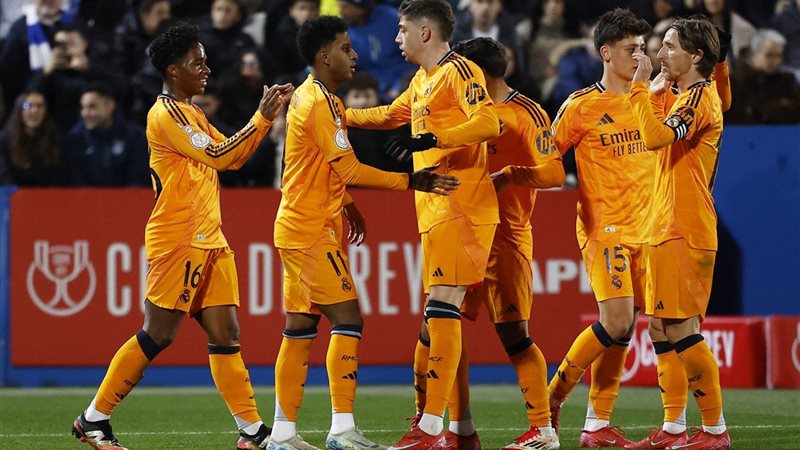 لاعبي ريال مدريد