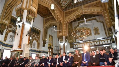 في عيد الدقهلية القومي.. المحافظ والمفتي يصليان الجمعة بالمنصورة