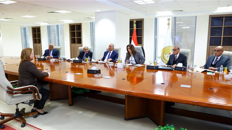 وزيرة التنمية 