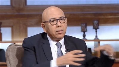 خالد عكاشة: «أفكار ترامب مشوشة.. أذهلت وأدهشت العالم»