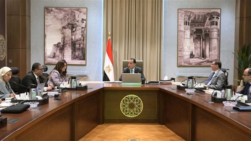 خلال الاجتماع 