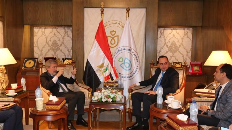 الرعاية الصحية يبحث تعزيز التعاون مع السفير الإيطالي