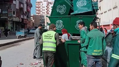 محافظ الدقهلية: توزيع 119 حاوية جديدة لرفع مستوي النظافة بالمراكز