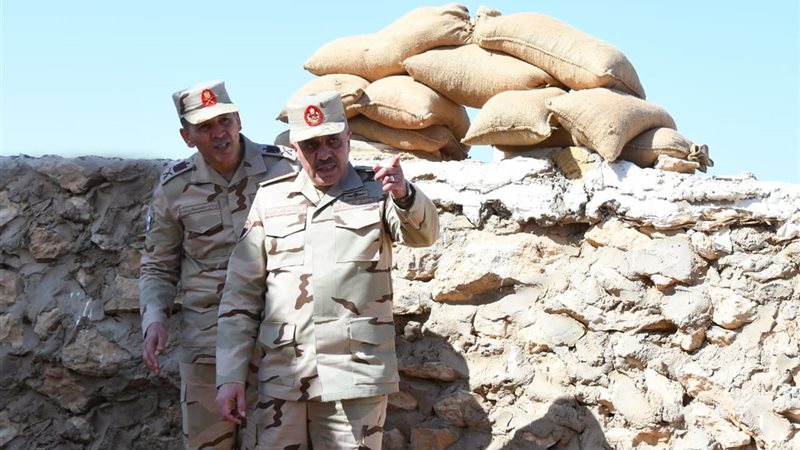 رئيس الأركان خلال التفقد