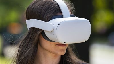 «ميتا» تخفض أسعار نظارتها الجديدة لصالح Apple Vision Pro