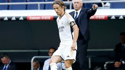 بعد اعتراضه على وضعه مع الملكى.. أنشيلوتي يحتوي غضب نجمه مودريتش