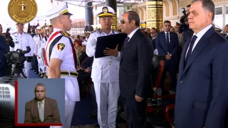 تكرين أوائل الطلبة بكلية الشرطة