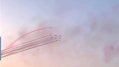 الرئيس السيسي يشهد استعراضا بالطائرات الحربية