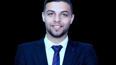 «على باب العمارة» ميلاد بطل كوميدي