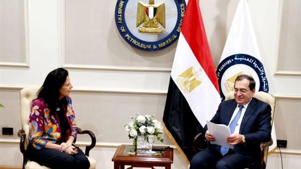 الملا مع الدكتورة