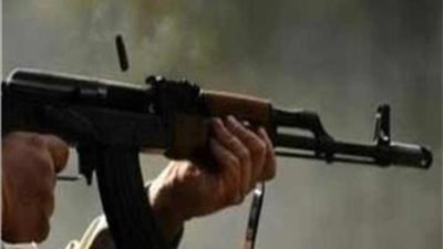 «خناقة جيران»..  مصرع طفلة وإصابة والدها بطلق ناري بالخانكة