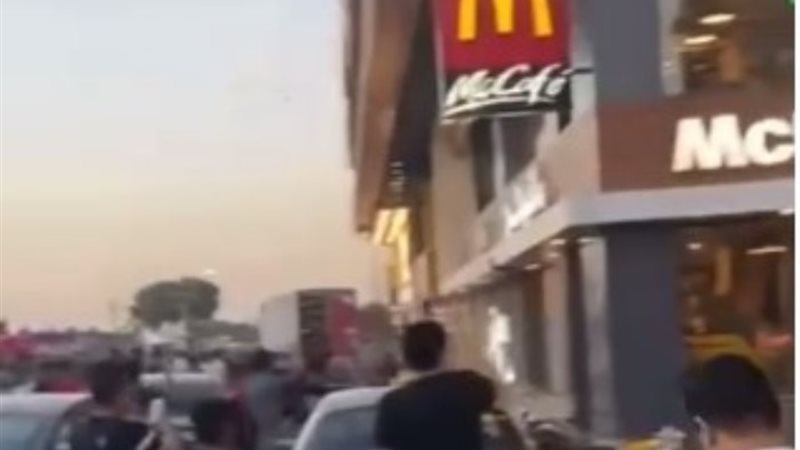 واقعة تكسير ماكدونالدز سوهاج