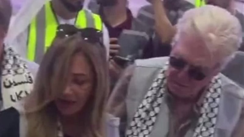 حسين فهمي وليلى علوي