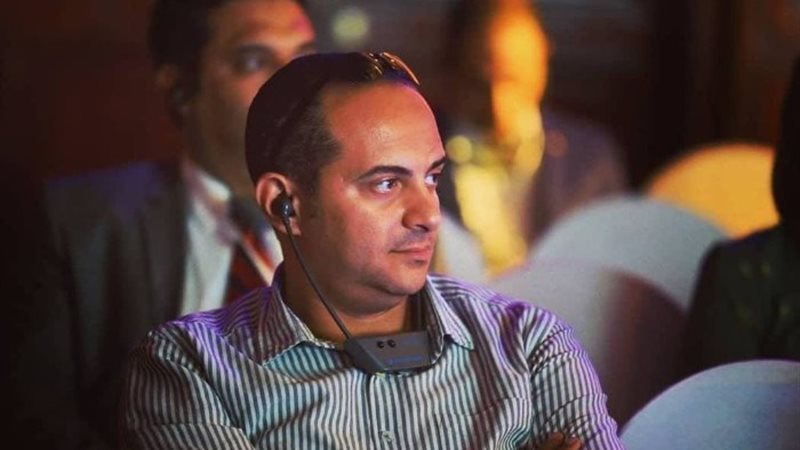 المؤلف محمد هشام عبية