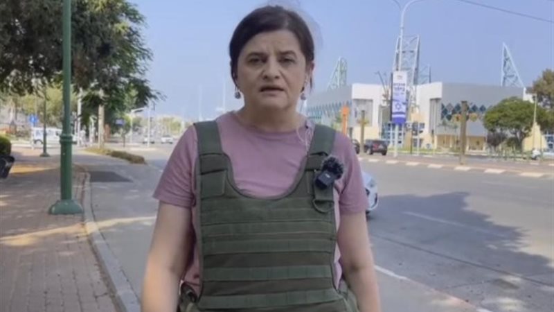 الصحفية الرومانية صاحبة واقعة المشهد التمثيلي