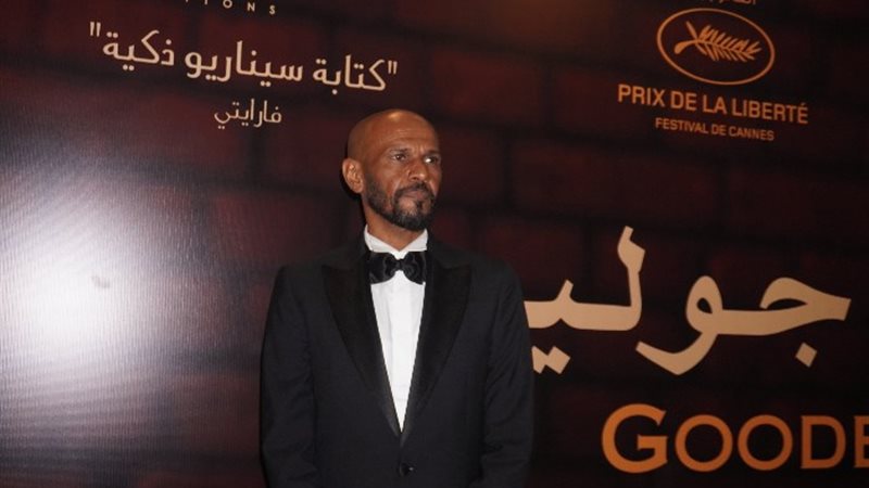 الفنان السوداني نزار جمعة بطل فيلم «وداعًا جوليا»