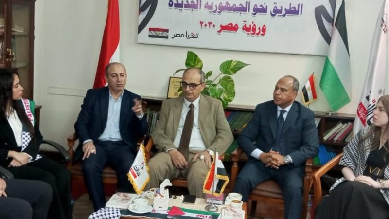 جانب من الصالون الثقافي لحزب الاتحاد