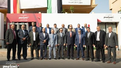 حملة السيسي تستقبل وفداً من النقابة العامة للعاملين بالخدمات الإدارية والاجتماعية
