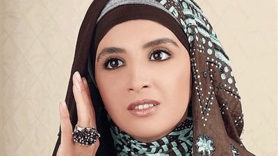 حنان ترك تطلب من متابعيها التوبة بنية نجاة غزة