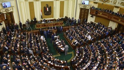 «صناعة النواب» تطالب بمد تأجيل قانون الضريبة العقارية علي المصانع لـ2030