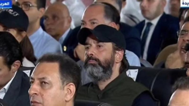 الفنان كريم عبدالعزيز