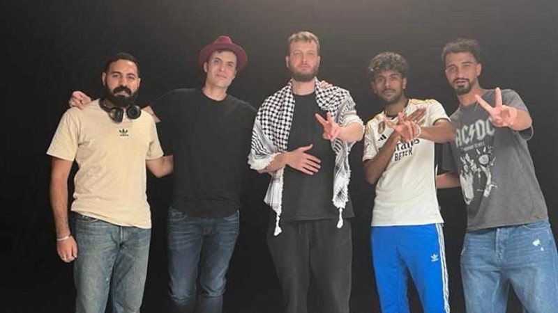 الفنانون المشاركون