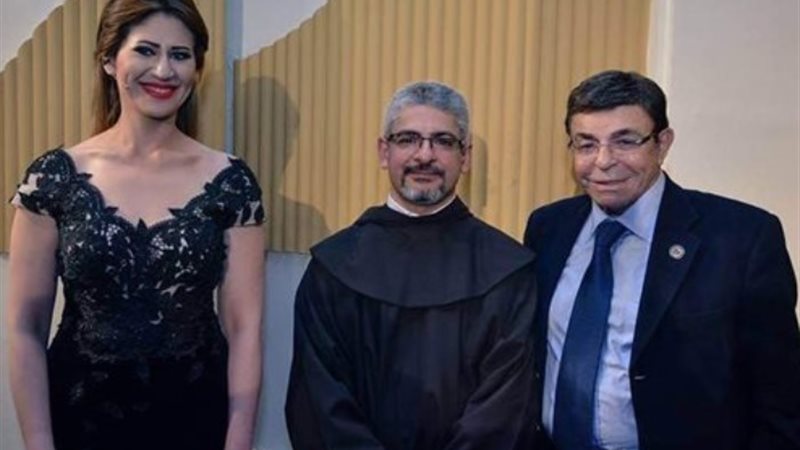 سارة حسن مع بطرس دانيال