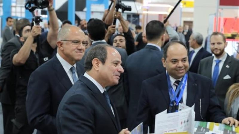 الدكتور عمرو سليمان في الملتقى السنوي للصناعة