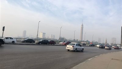 انتظام حركة السير  بشوارع وميادين القاهرة والجيزة